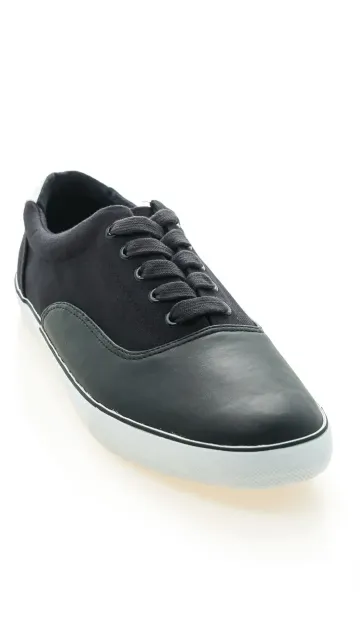 Menâs Stylish Casual Shoes for Picture