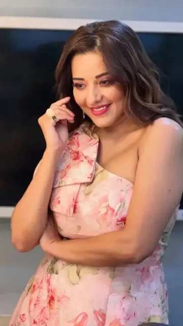 Monalisa added a dash of Picture