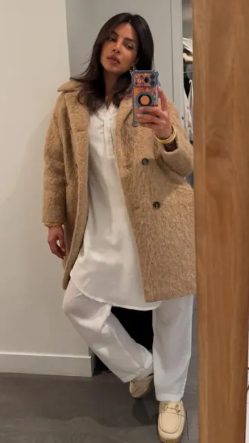 Priyanka Chopra shared unseen pictures, Picture