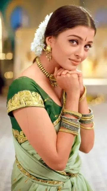 Red and yellow are out, Picture