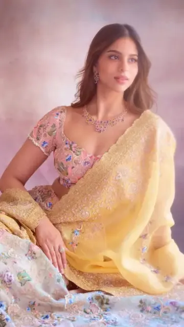 Suhana Khan face glowed like Picture