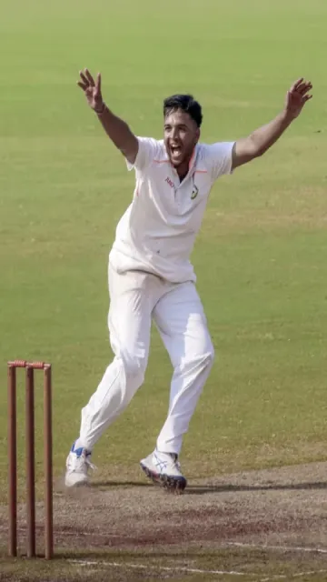 Top 5 bowlers with most Picture