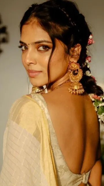 Wear these earrings with your Picture